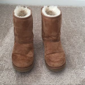 UGG Boots! Tan. Medium length. Size 10